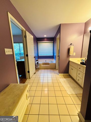 740 Saint Ives Lane, Athens, GA 30606