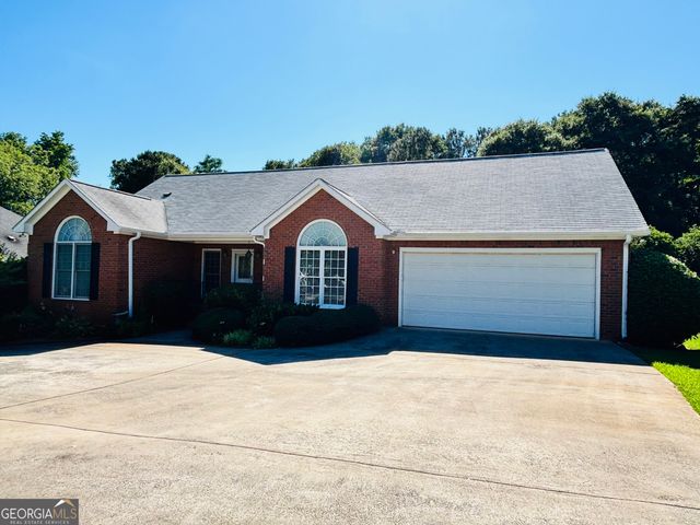 740 Saint Ives Lane, Athens, GA 30606