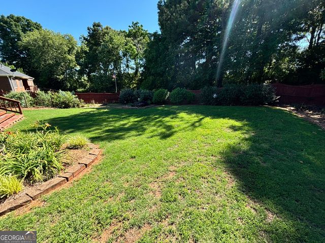 740 Saint Ives Lane, Athens, GA 30606