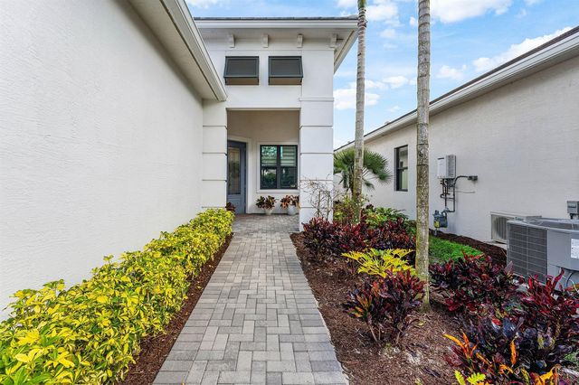 16047 Key Biscayne Lane, Westlake, FL 33470