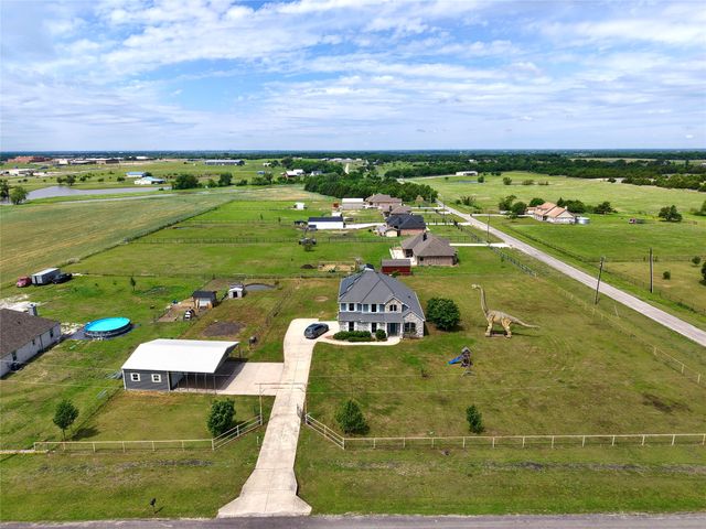 6080 County Road 939, Nevada, TX 75173