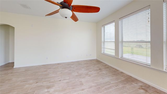 6080 County Road 939, Nevada, TX 75173