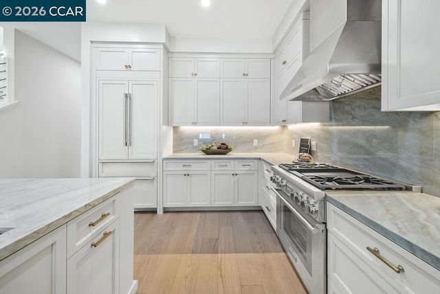 600 Hartz Ave 104, Danville, CA 94526