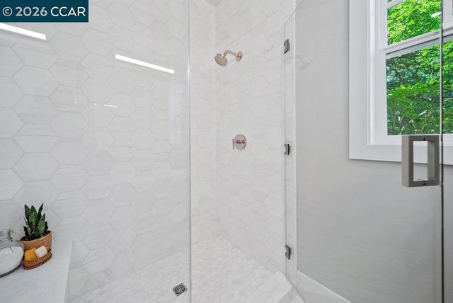 600 Hartz Ave 104, Danville, CA 94526