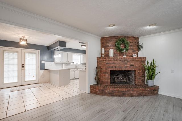 620 Bowie Street, Liberty, TX 77575