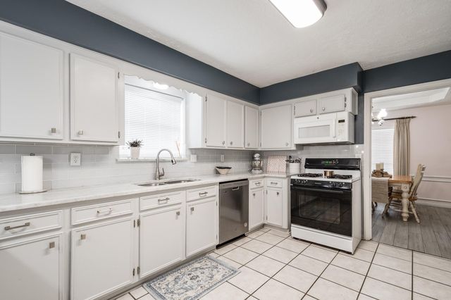 620 Bowie Street, Liberty, TX 77575