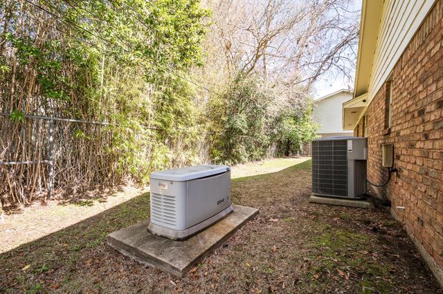 620 Bowie Street, Liberty, TX 77575