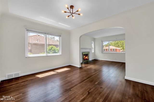 796-798 Harcourt Road, Grosse Pointe Park, MI 48230