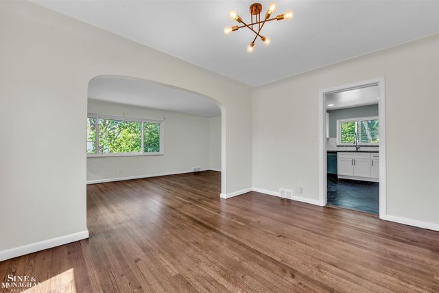 796-798 Harcourt Road, Grosse Pointe Park, MI 48230