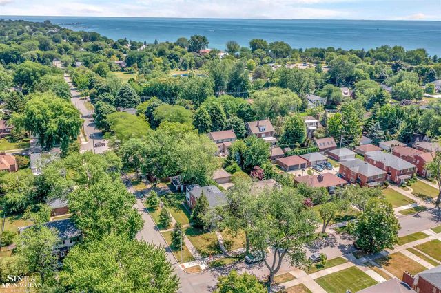796-798 Harcourt Road, Grosse Pointe Park, MI 48230