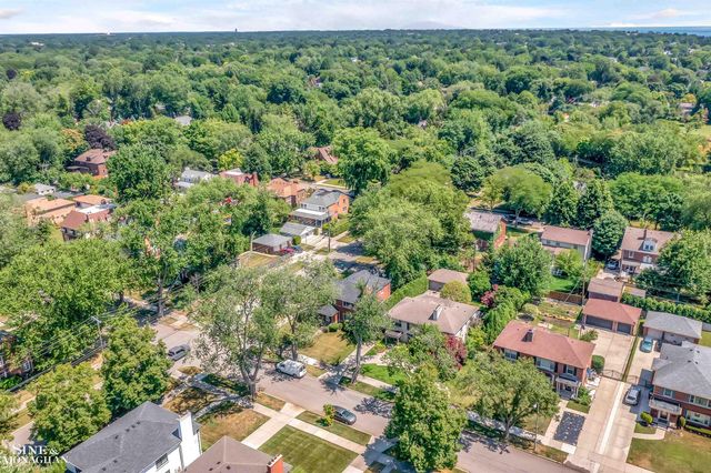 796-798 Harcourt Road, Grosse Pointe Park, MI 48230