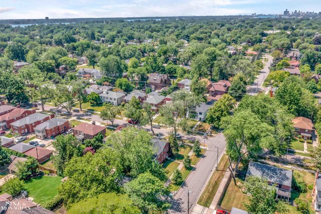 796-798 Harcourt Road, Grosse Pointe Park, MI 48230