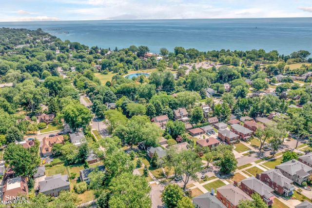 796-798 Harcourt Road, Grosse Pointe Park, MI 48230