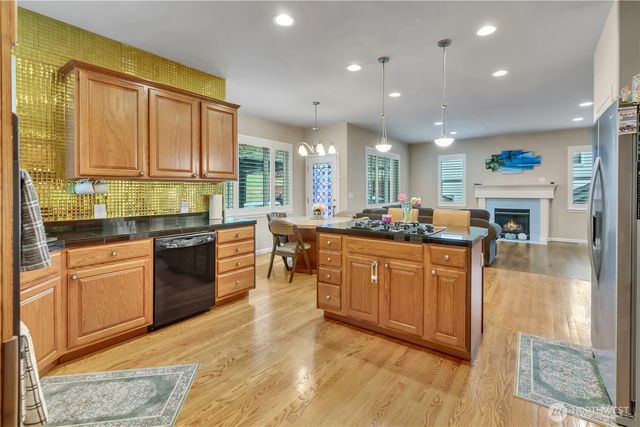 26525 Lake Fenwick Road S, Kent, WA 98032