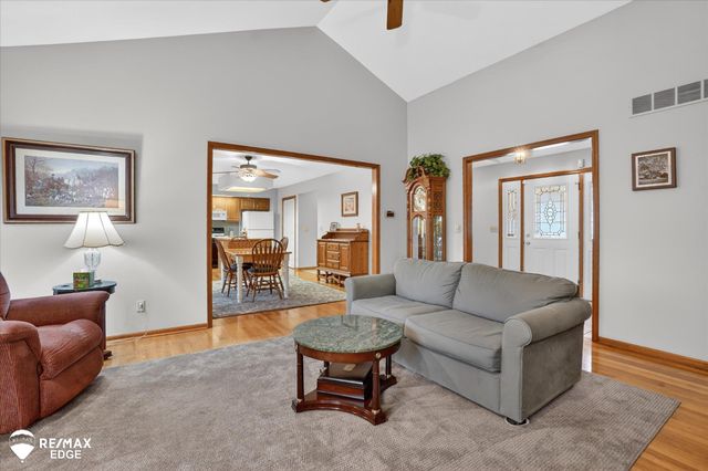 819 Village Drive, Davison, MI 48423