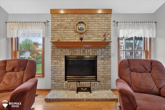 819 Village Drive, Davison, MI 48423