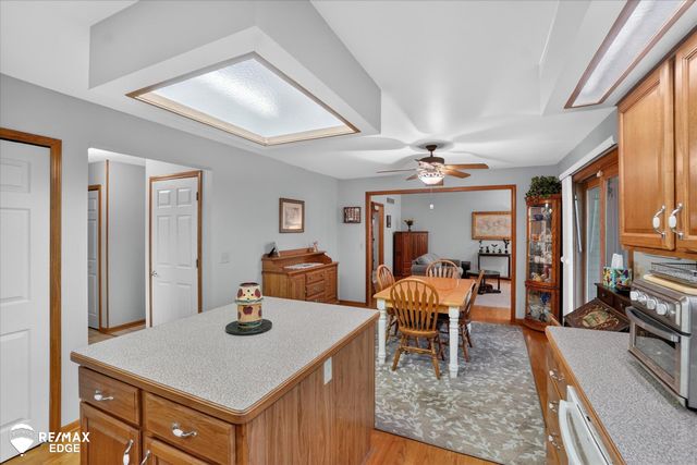 819 Village Drive, Davison, MI 48423