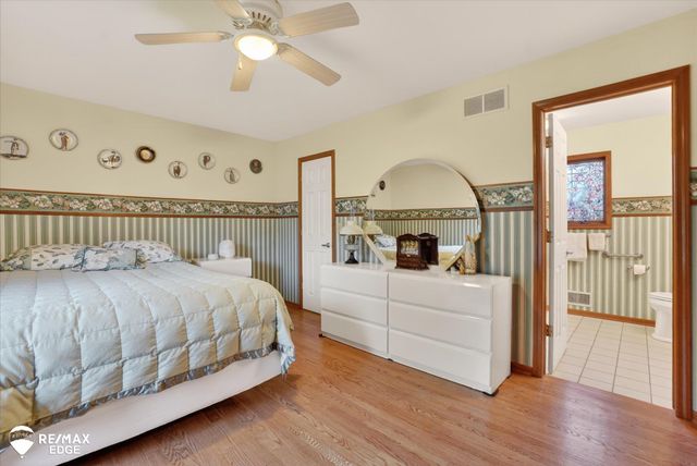 819 Village Drive, Davison, MI 48423