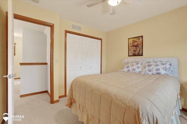 819 Village Drive, Davison, MI 48423