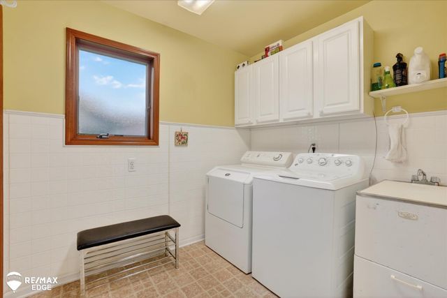 819 Village Drive, Davison, MI 48423