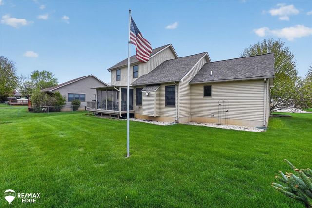 819 Village Drive, Davison, MI 48423