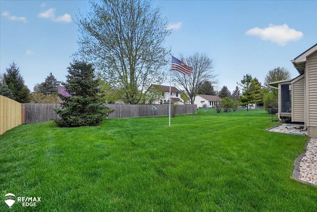 819 Village Drive, Davison, MI 48423