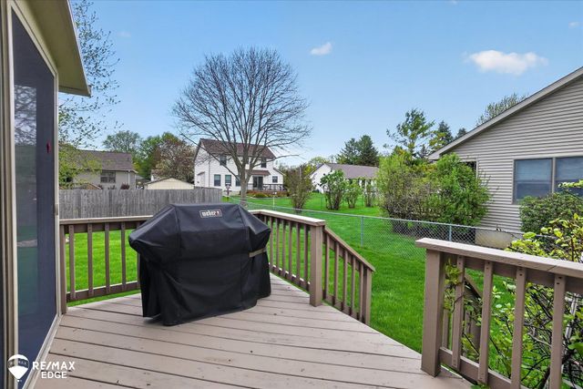 819 Village Drive, Davison, MI 48423