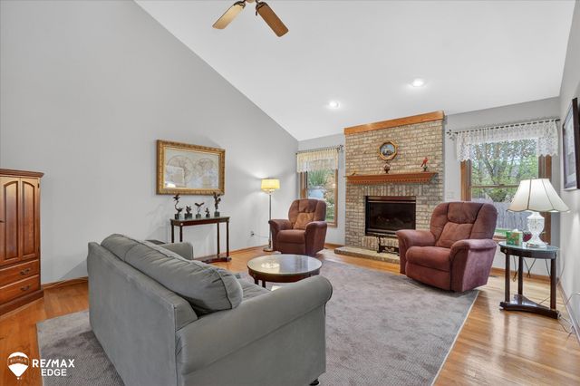 819 Village Drive, Davison, MI 48423