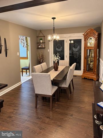 6340 HARDIN RD, Bensalem, PA 19020
