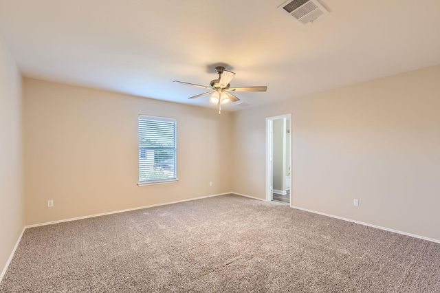 132 Hillhouse LN, Manchaca, TX 78652