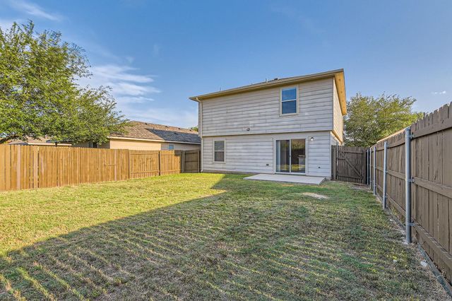 132 Hillhouse LN, Manchaca, TX 78652