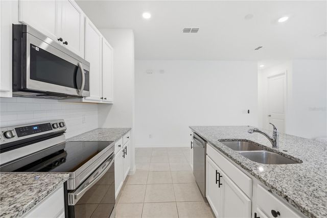 6550 BARNSTORM WAY, St Cloud, FL 34771