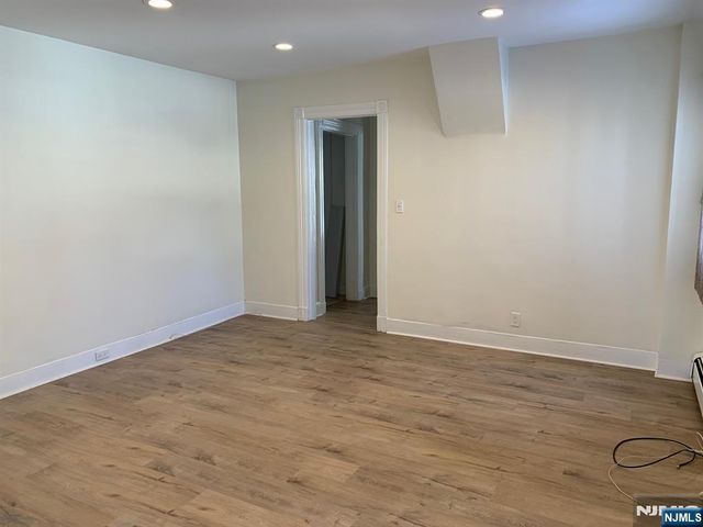 634 Mountain Avenue C, Twp Of Washington, NJ 07676