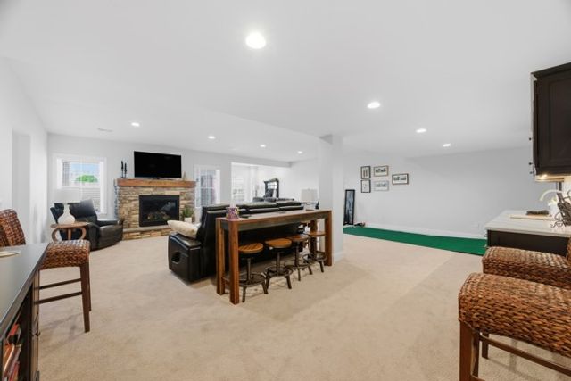 617 Presidents, Cecil, PA 15317