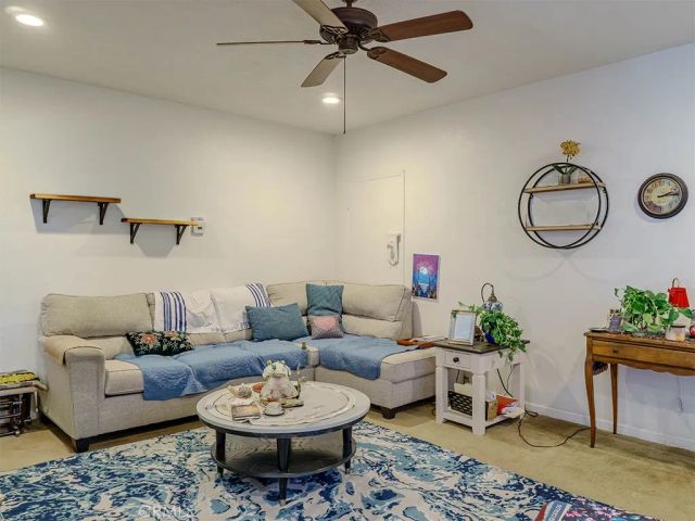 9413 Garfield, Riverside, CA 92503