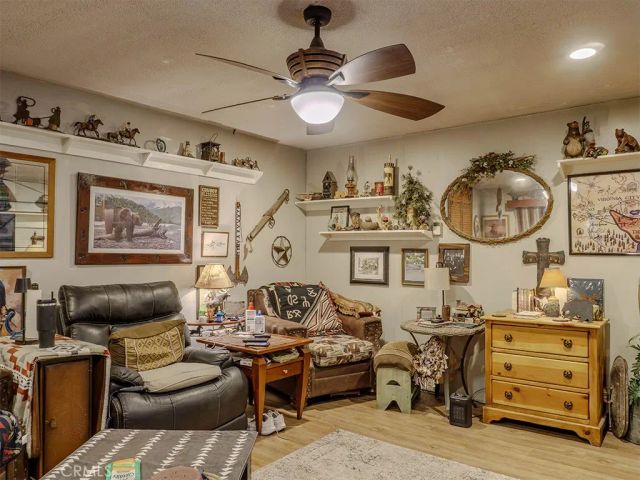 9413 Garfield, Riverside, CA 92503