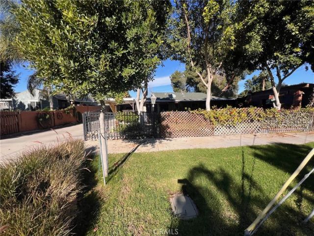 9413 Garfield, Riverside, CA 92503