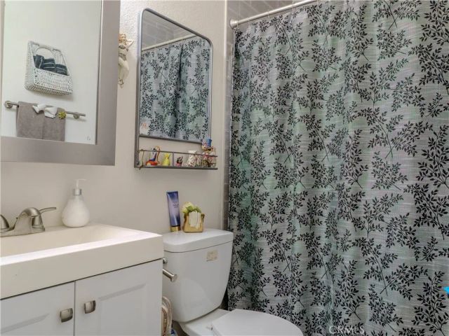 9413 Garfield, Riverside, CA 92503