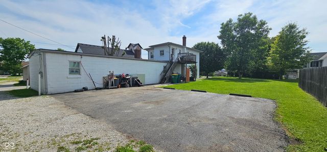 215 N Center Street, Plainfield, IN 46168