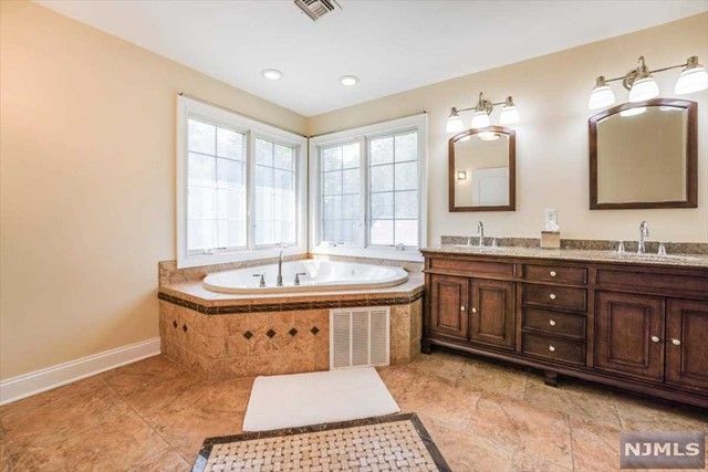 455 Bayberry Road, Bridgewater, NJ 08807