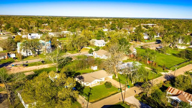 205 Commerce Street N, Madisonville, TX 77864