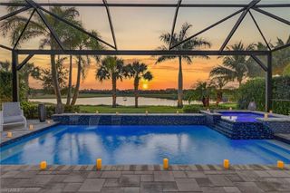 2723 Aviamar CIR, Naples, FL 34114