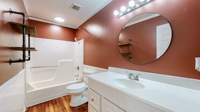 108 Oakwood Ct, Hendersonville, TN 37075