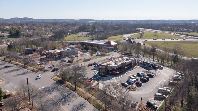 108 Oakwood Ct, Hendersonville, TN 37075