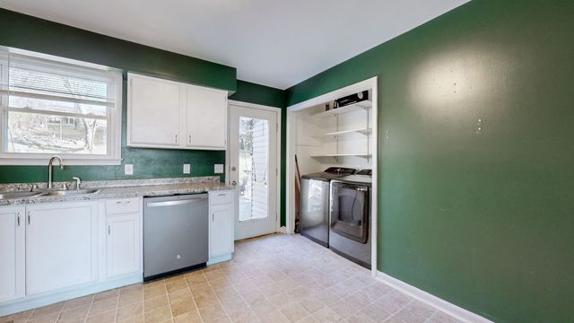 108 Oakwood Ct, Hendersonville, TN 37075