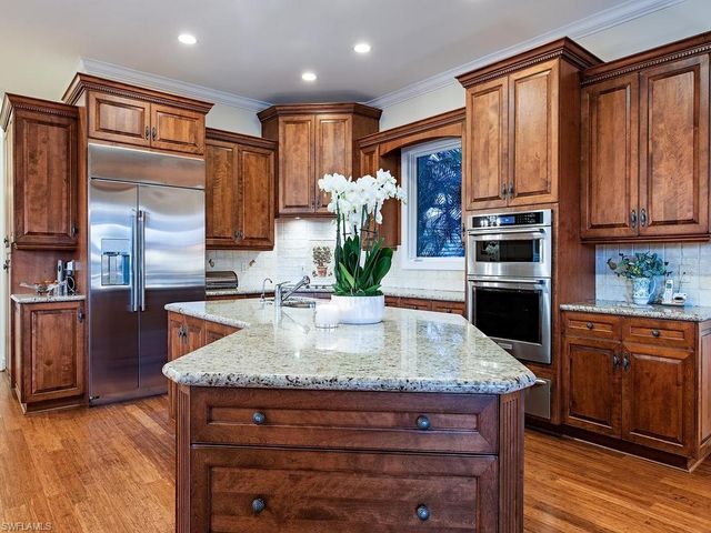 303 CUDDY CT, Naples, FL 34103