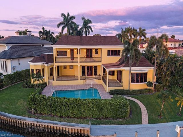 303 CUDDY CT, Naples, FL 34103