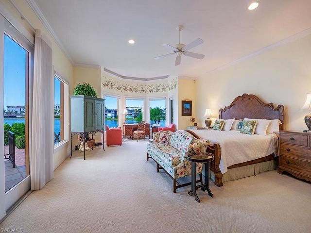 303 CUDDY CT, Naples, FL 34103