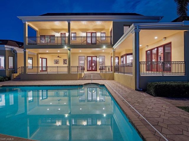 303 CUDDY CT, Naples, FL 34103