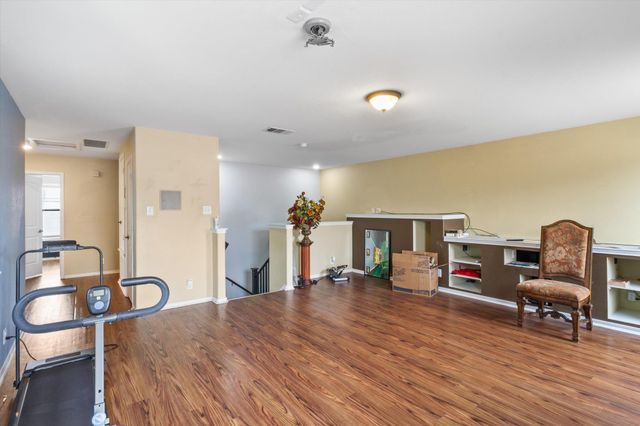 8704 Panadero DR, Austin, TX 78747